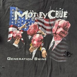 Distressed Motley Crue Generation Swine Tee Shirt Size XL